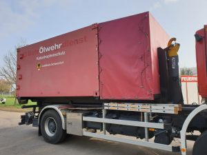 Abrollcontainer Ölwehr